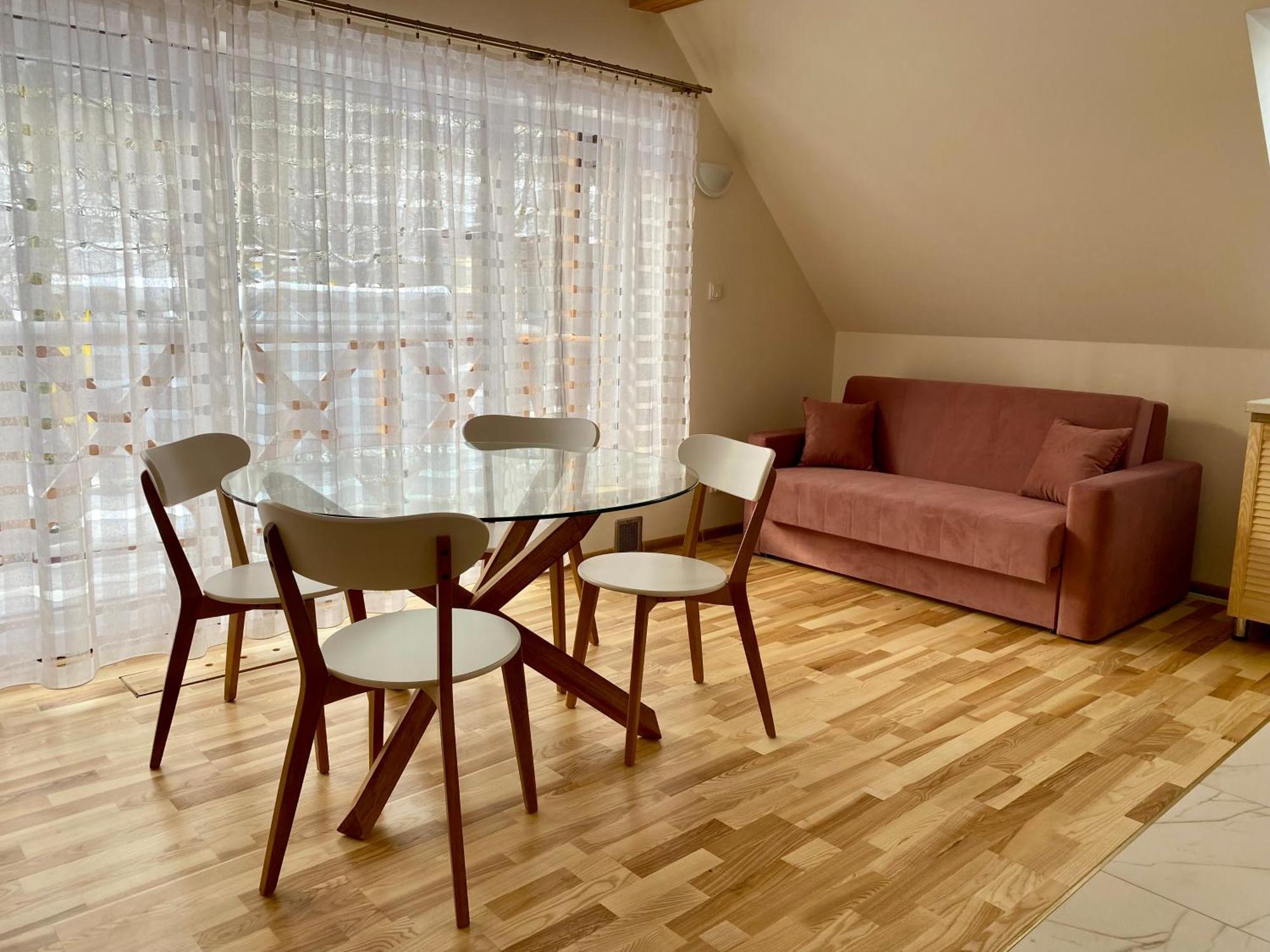 W Dolinie Modrzewi Apartment Kamienna Gora
